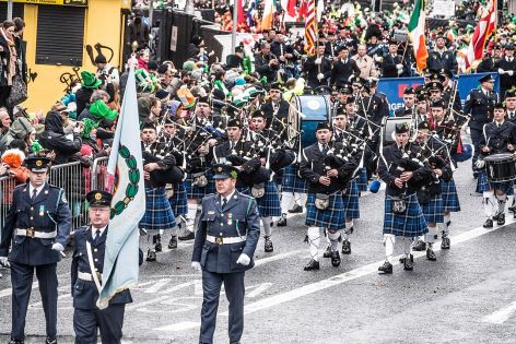 Dublin St. Patrick's Day parade crowd