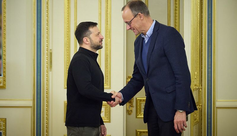 Zelenskyy and Merz handshake